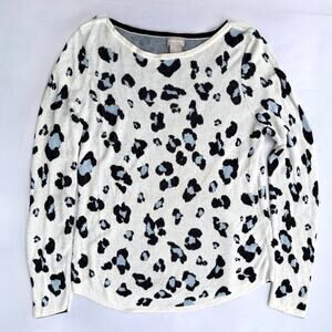Chico’s Leopard Animal Print Soft Blue Cream Black Knit Pullover Sweater Size 0